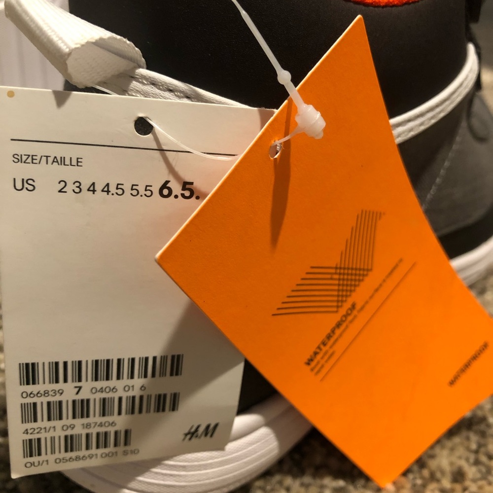 H&M Waterproof High-Tops - Picture 4 of 4